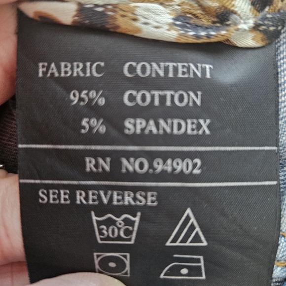 Cache Women's Blue Denim Short Jacket Rhinestone Buttons Size 6 - Picture 12 of 12